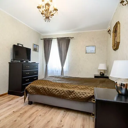 Egle House *